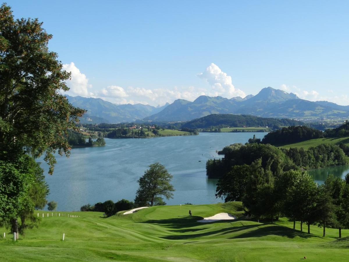 Golf De La Gruyere Hotel Pont-la-Ville ภายนอก รูปภาพ